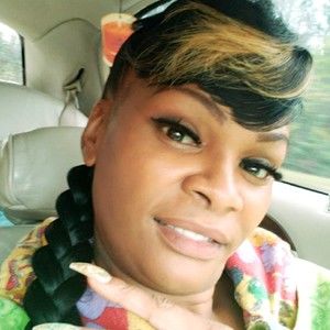 Meet your Posher, Tonya